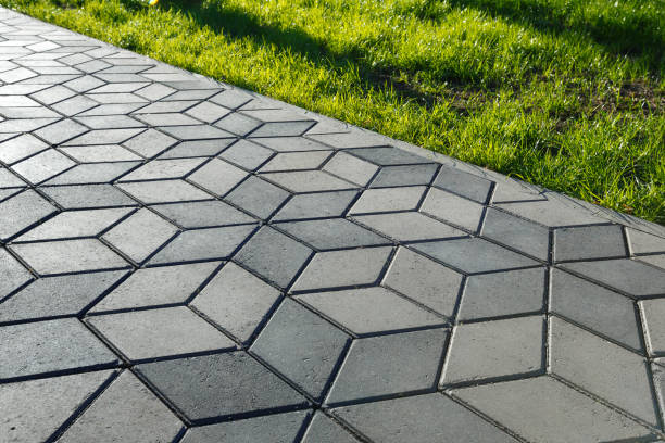 Best Best Driveway Pavers  in Earlimart, CA