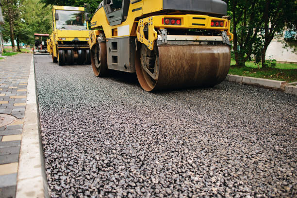 Best Local Driveway Pavers  in Earlimart, CA